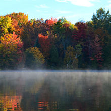 FALL IN ALGONQUIN PROVINCIAL PARK, CANADA