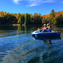 FALL IN ALGONQUIN PROVINCIAL PARK, CANADA