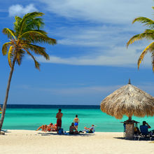 BEACHES OF ARUBA