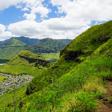 HIKING IN HAWAII