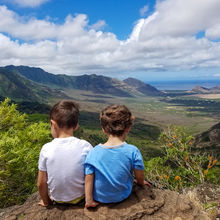 HIKING IN HAWAII