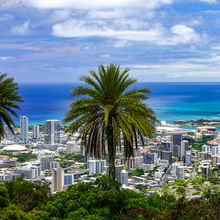 HIKING IN HAWAII