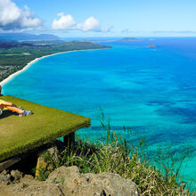 HIKING IN HAWAII