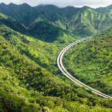 HIKING IN HAWAII