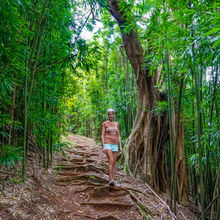 HIKING IN HAWAII