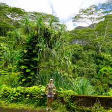 HIKING IN HAWAII