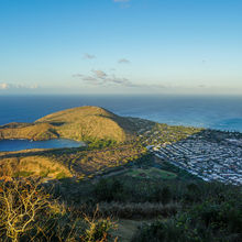 HIKING IN HAWAII