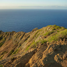 HIKING IN HAWAII