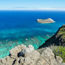 HIKING IN HAWAII