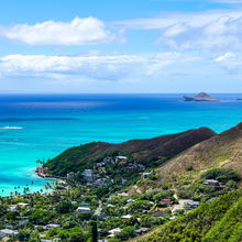 HIKING IN HAWAII