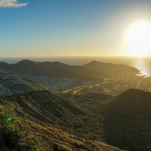 HIKING IN HAWAII